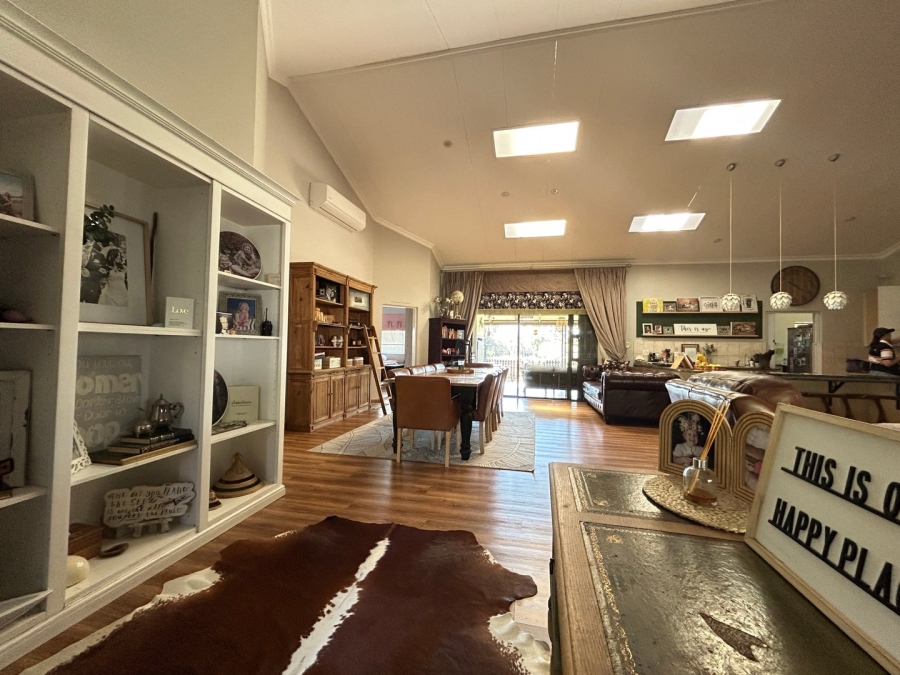 To Let 4 Bedroom Property for Rent in Wigwam North West